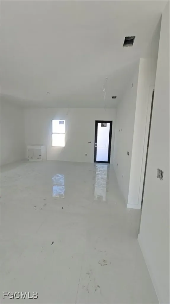 1900 NW 18th Street Cape Coral FL 33993