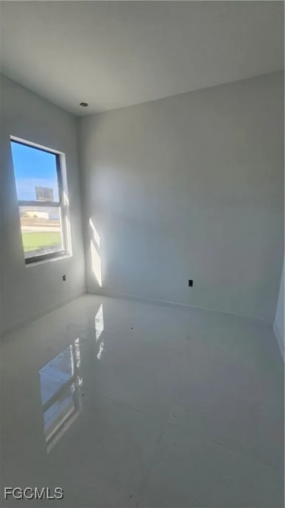 1900 NW 18th Street Cape Coral FL 33993