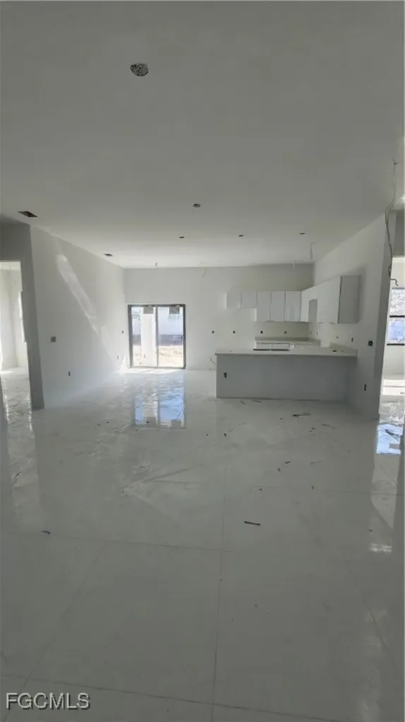 1900 NW 18th Street Cape Coral FL 33993