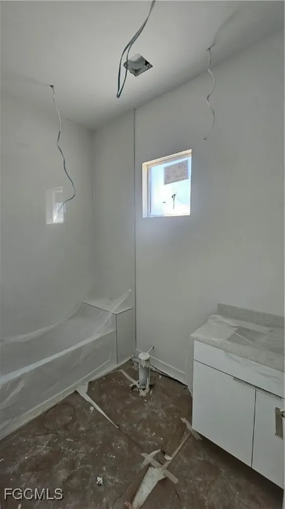 1900 NW 18th Street Cape Coral FL 33993