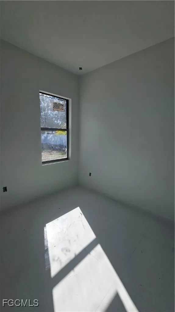 1900 NW 18th Street Cape Coral FL 33993