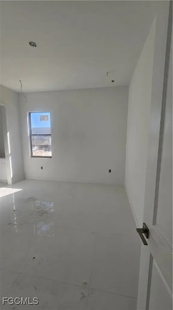 1900 NW 18th Street Cape Coral FL 33993