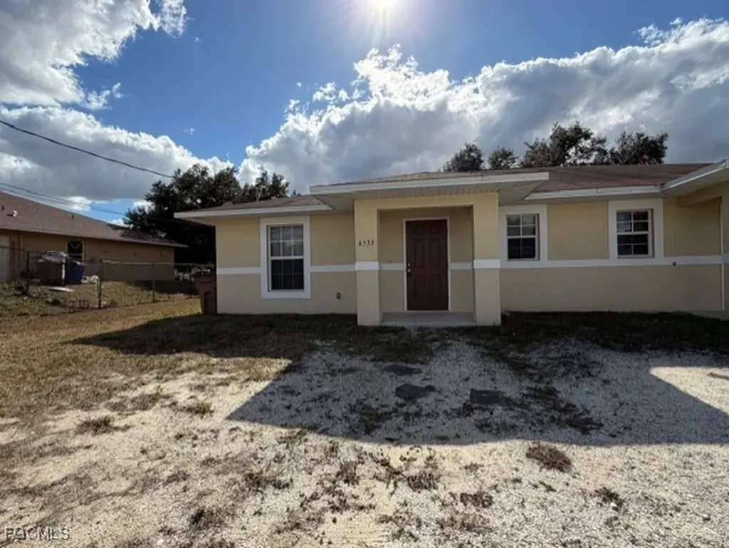 4533 26th Street SW Lehigh Acres FL 33973