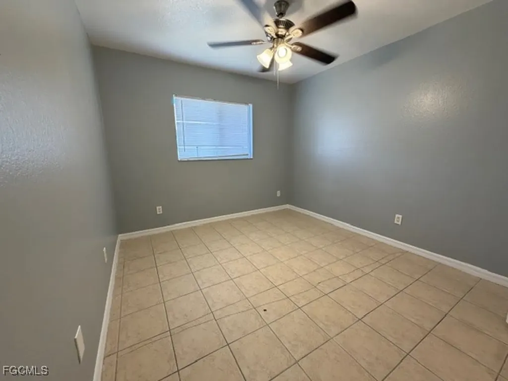 4533 26th Street SW Lehigh Acres FL 33973