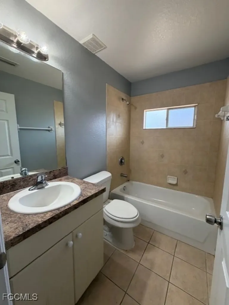 4533 26th Street SW Lehigh Acres FL 33973