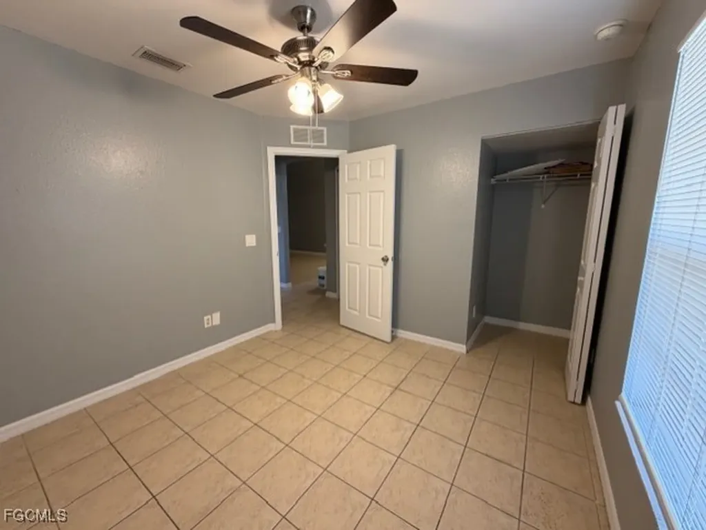 4533 26th Street SW Lehigh Acres FL 33973
