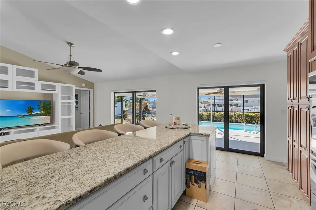 102 SE 42nd Street Cape Coral FL 33904