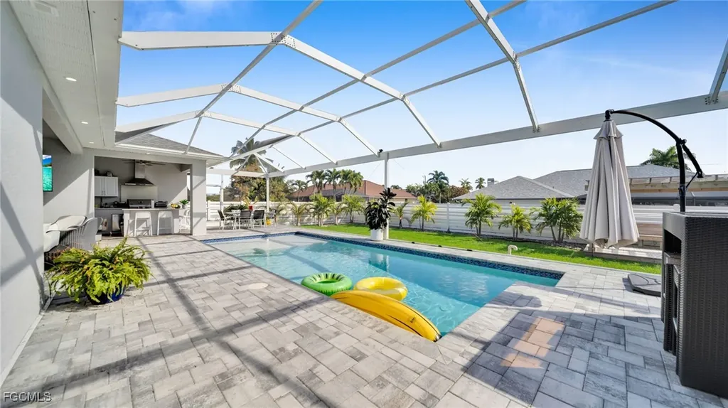 2214 SE 27th Terrace Cape Coral FL 33904