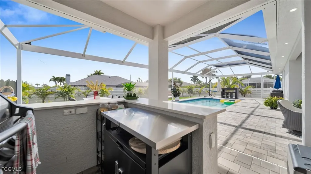2214 SE 27th Terrace Cape Coral FL 33904