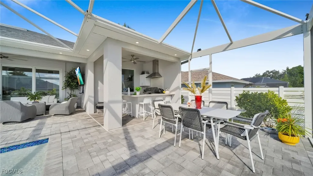 2214 SE 27th Terrace Cape Coral FL 33904