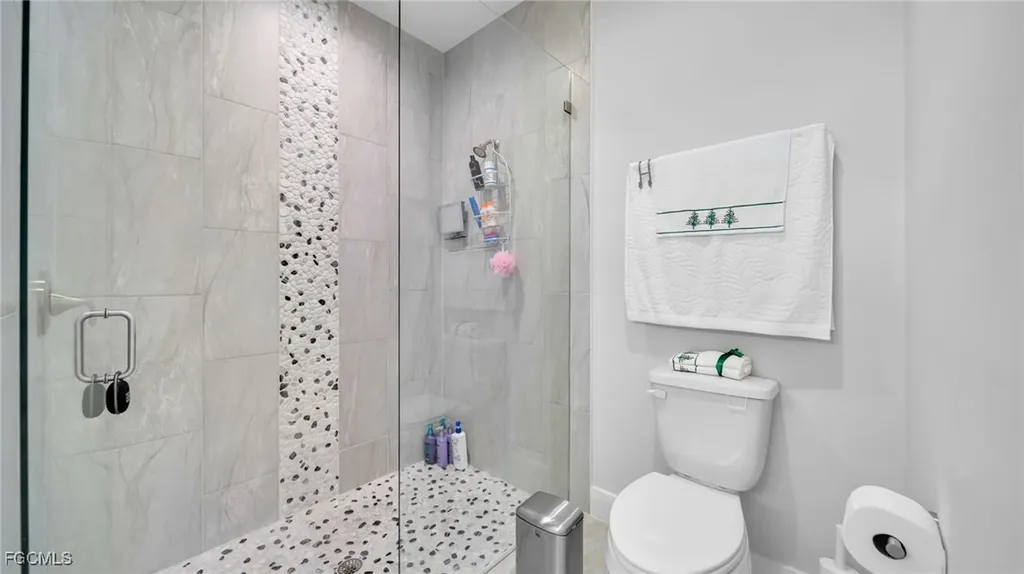 2214 SE 27th Terrace Cape Coral FL 33904