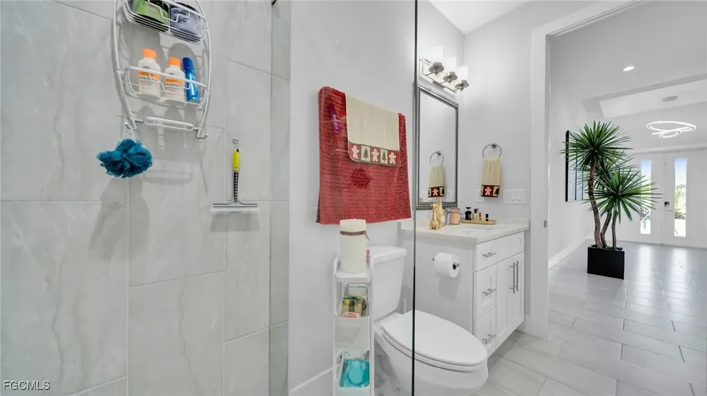 2214 SE 27th Terrace Cape Coral FL 33904