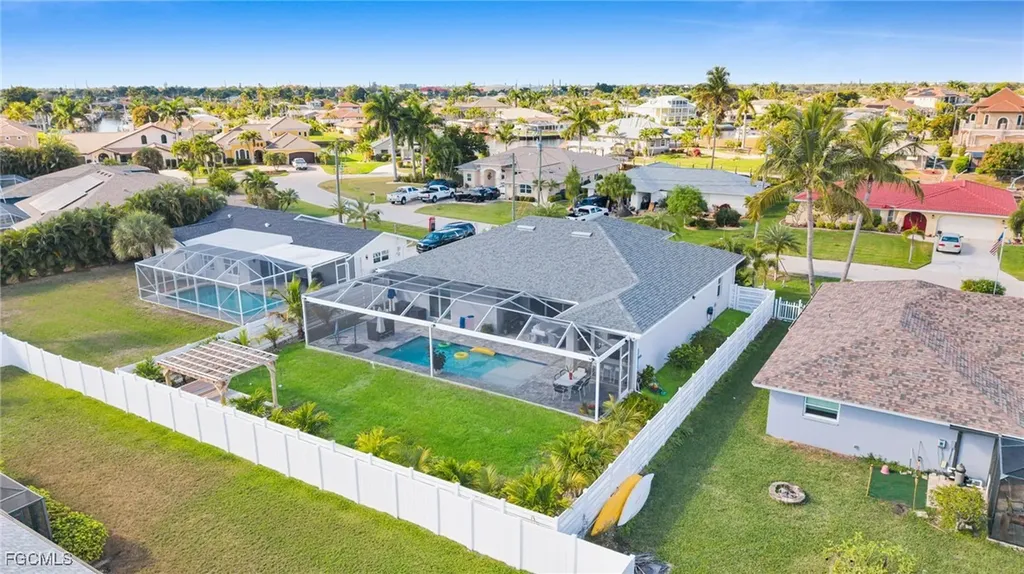 2214 SE 27th Terrace Cape Coral FL 33904
