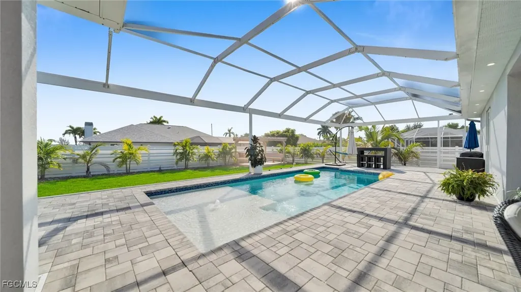 2214 SE 27th Terrace Cape Coral FL 33904