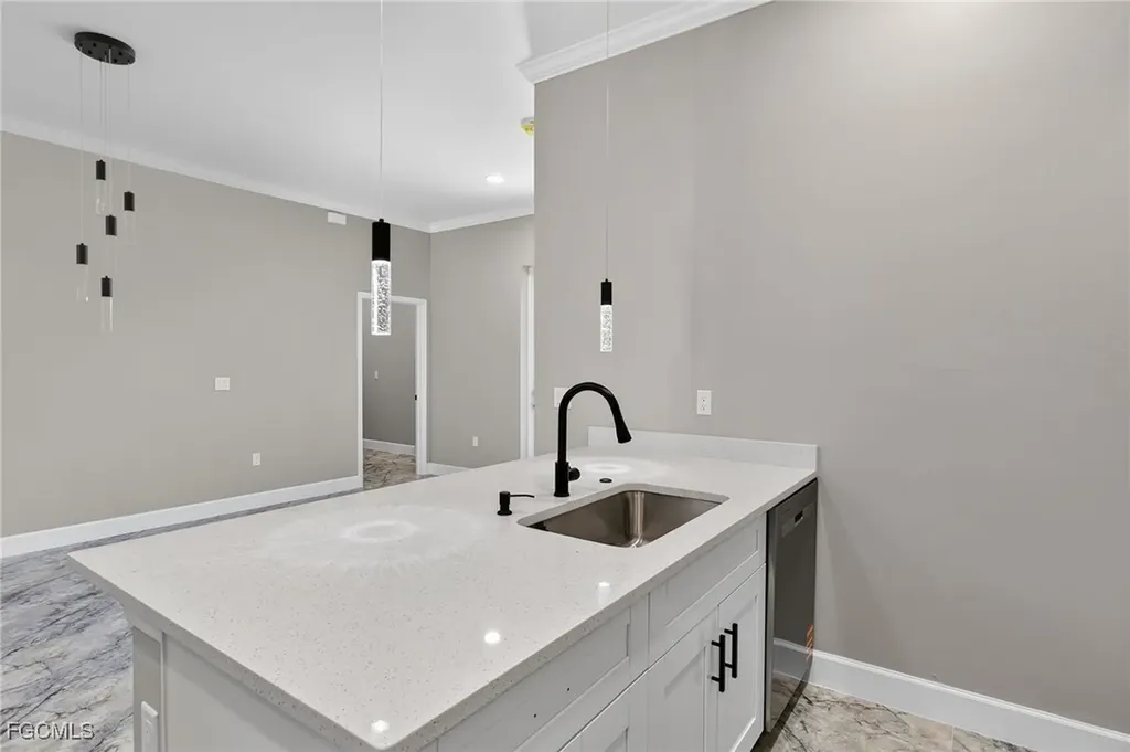 3701 Madison Avenue Fort Myers FL 33916