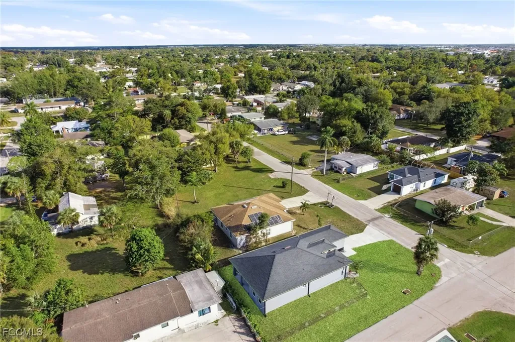 3701 Madison Avenue Fort Myers FL 33916