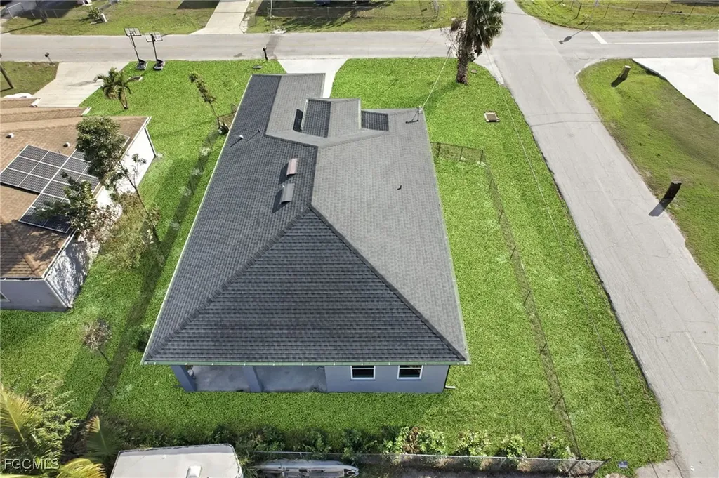 3701 Madison Avenue Fort Myers FL 33916