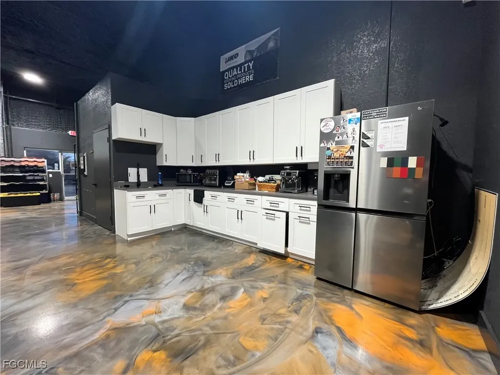 2528 Andalusia Boulevard Cape Coral FL 33909