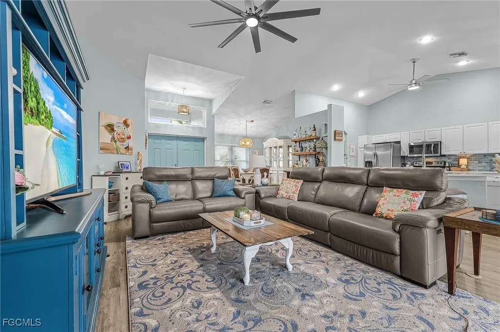 2017 SW 30th Street Cape Coral FL 33914