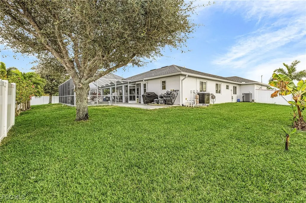 2017 SW 30th Street Cape Coral FL 33914