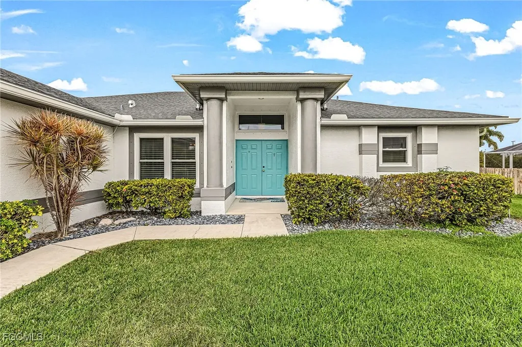 2017 SW 30th Street Cape Coral FL 33914
