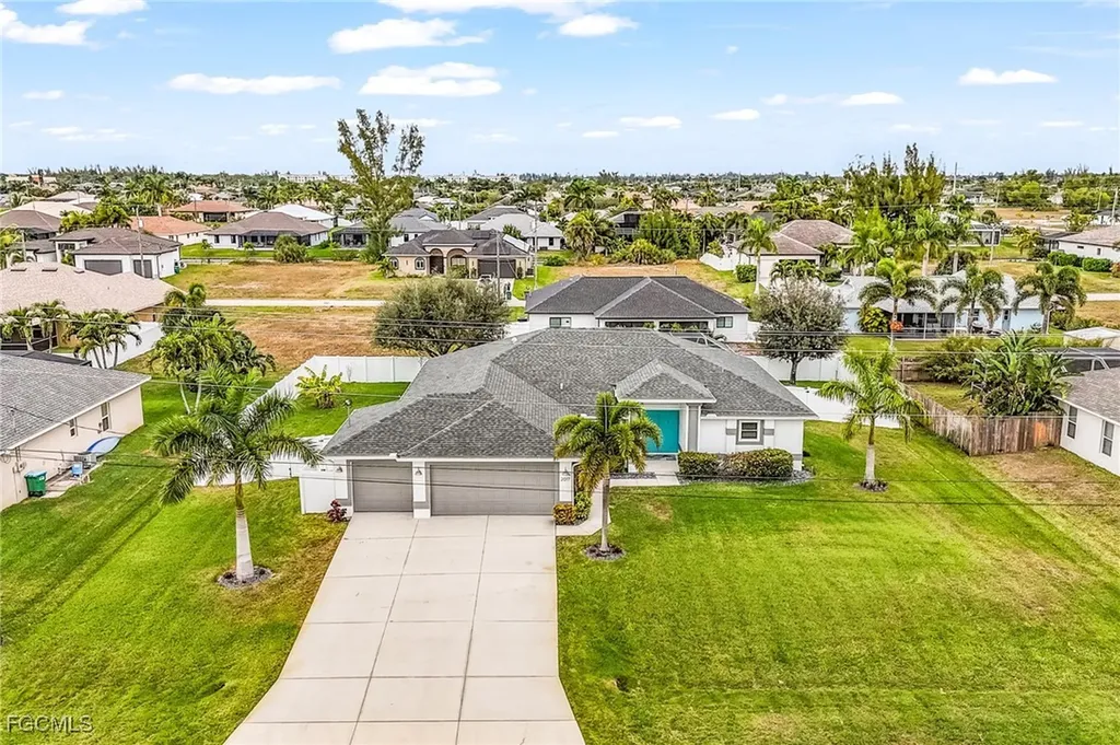 2017 SW 30th Street Cape Coral FL 33914