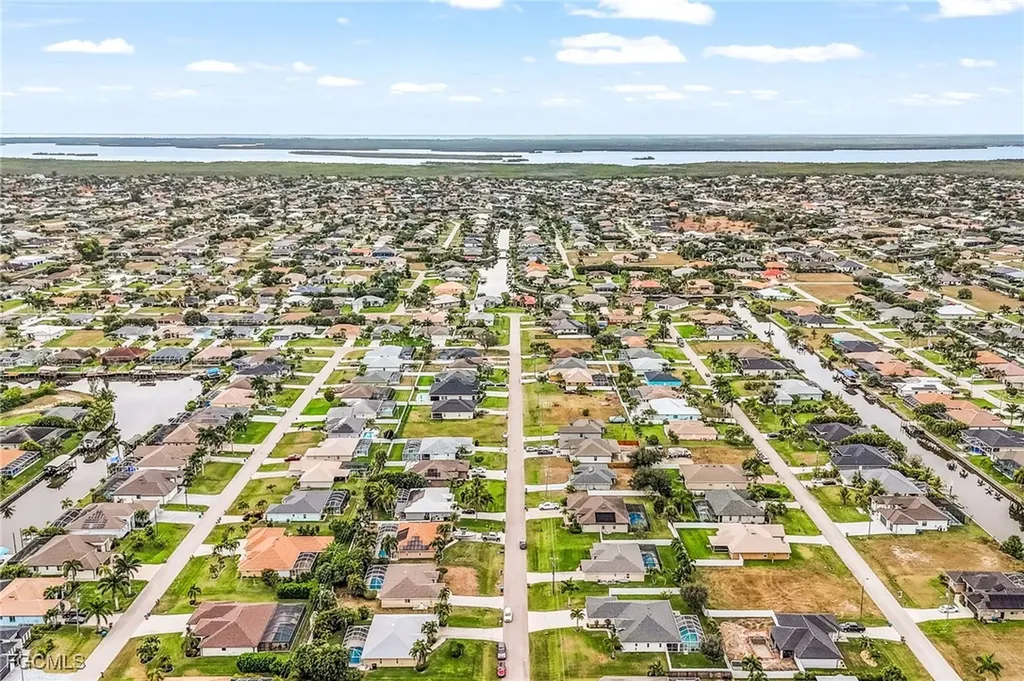 2017 SW 30th Street Cape Coral FL 33914
