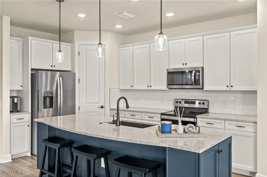 19652 Deming Lane Estero FL 33928