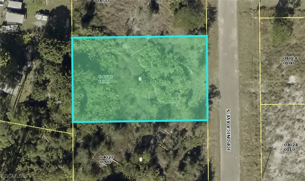 720 Joponica Avenue S Lehigh Acres FL 33974
