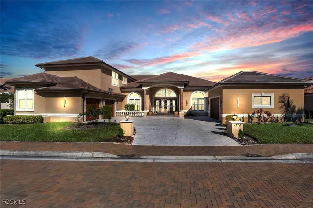 1519 Hermitage Lane Cape Coral FL 33914