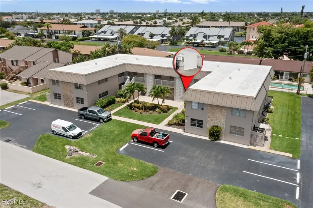 4608 SE 6th Avenue Cape Coral FL 33904