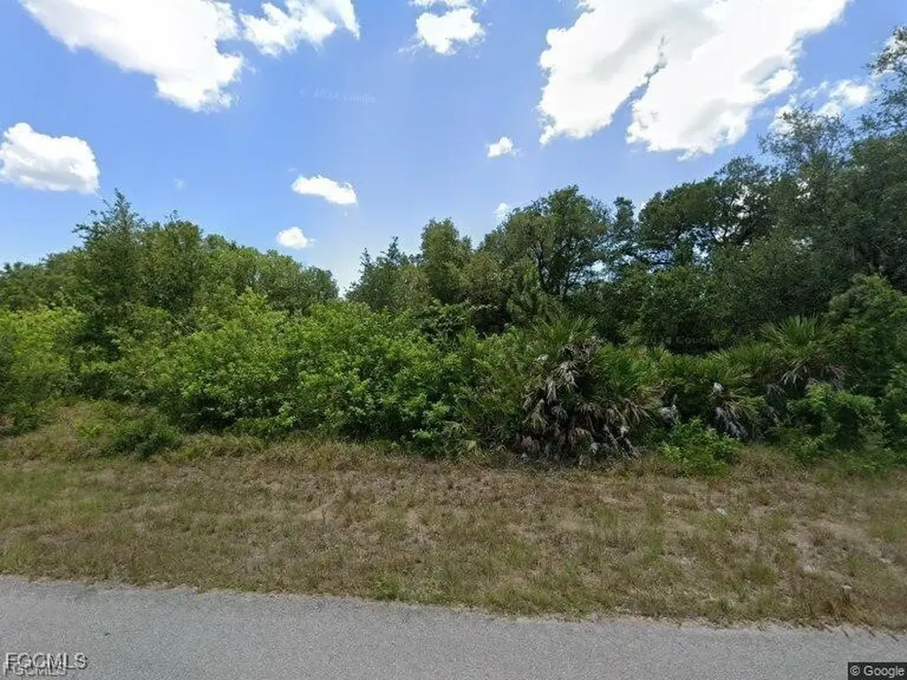 3004 E 19th Street Lehigh Acres FL 33972