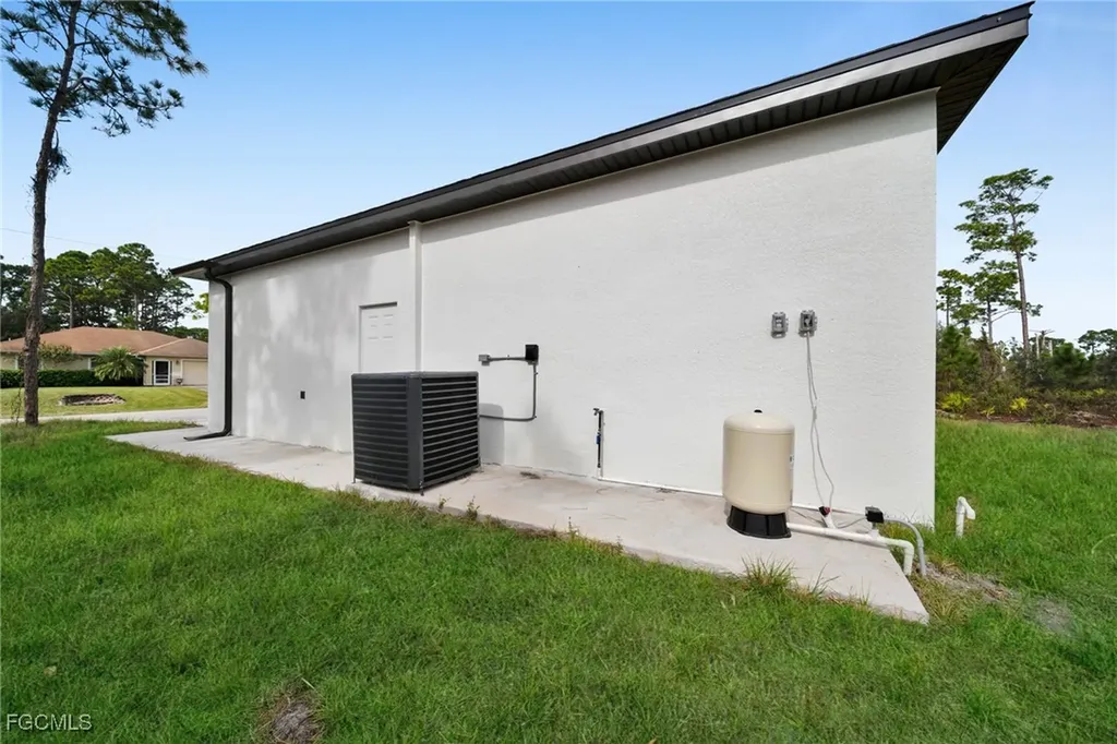 727 Santa Lucia Avenue S Lehigh Acres FL 33974