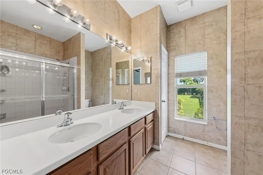 2061 Cape Heather Circle Cape Coral FL 33991