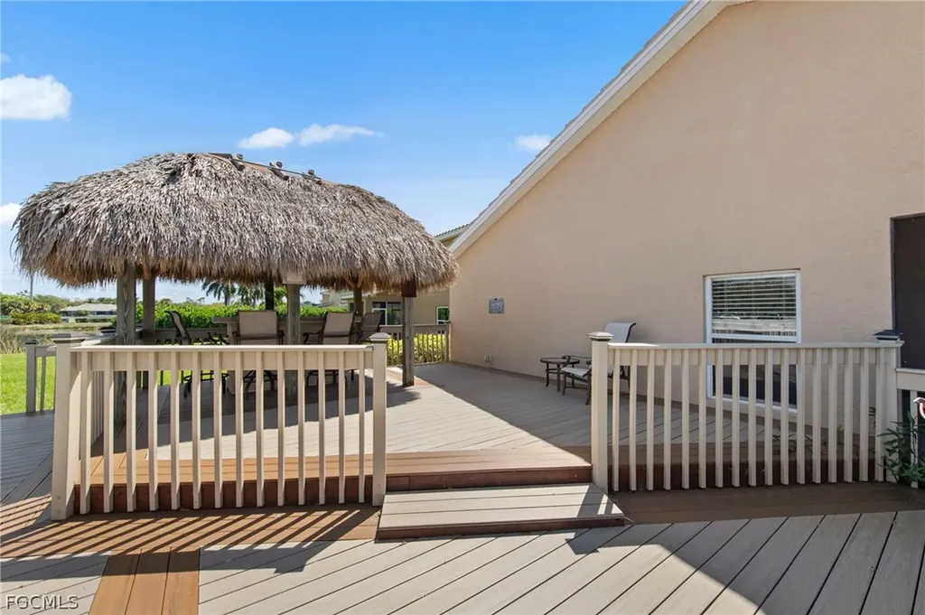 2061 Cape Heather Circle Cape Coral FL 33991