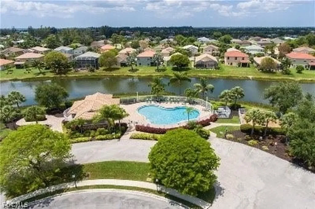 2061 Cape Heather Circle Cape Coral FL 33991