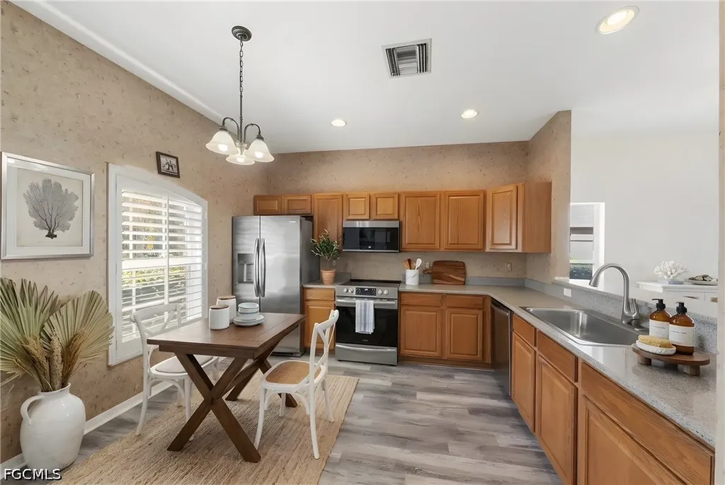 2061 Cape Heather Circle Cape Coral FL 33991