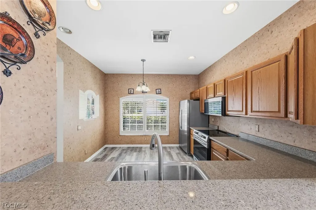 2061 Cape Heather Circle Cape Coral FL 33991