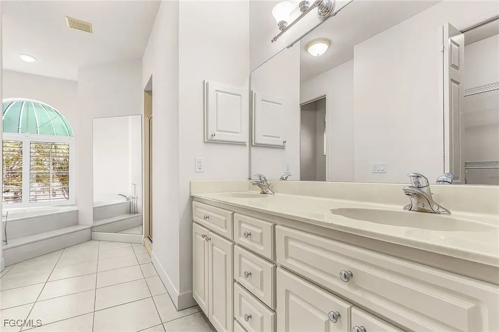 2123 Davis Boulevard Fort Myers FL 33905