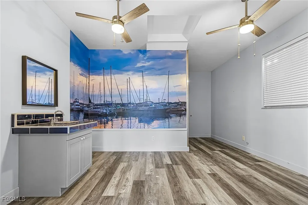 2123 Davis Boulevard Fort Myers FL 33905