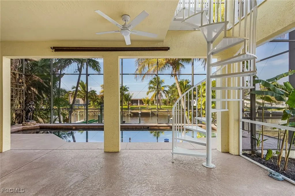 2123 Davis Boulevard Fort Myers FL 33905