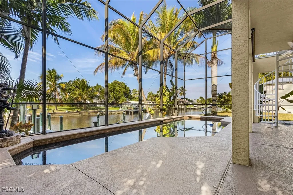 2123 Davis Boulevard Fort Myers FL 33905