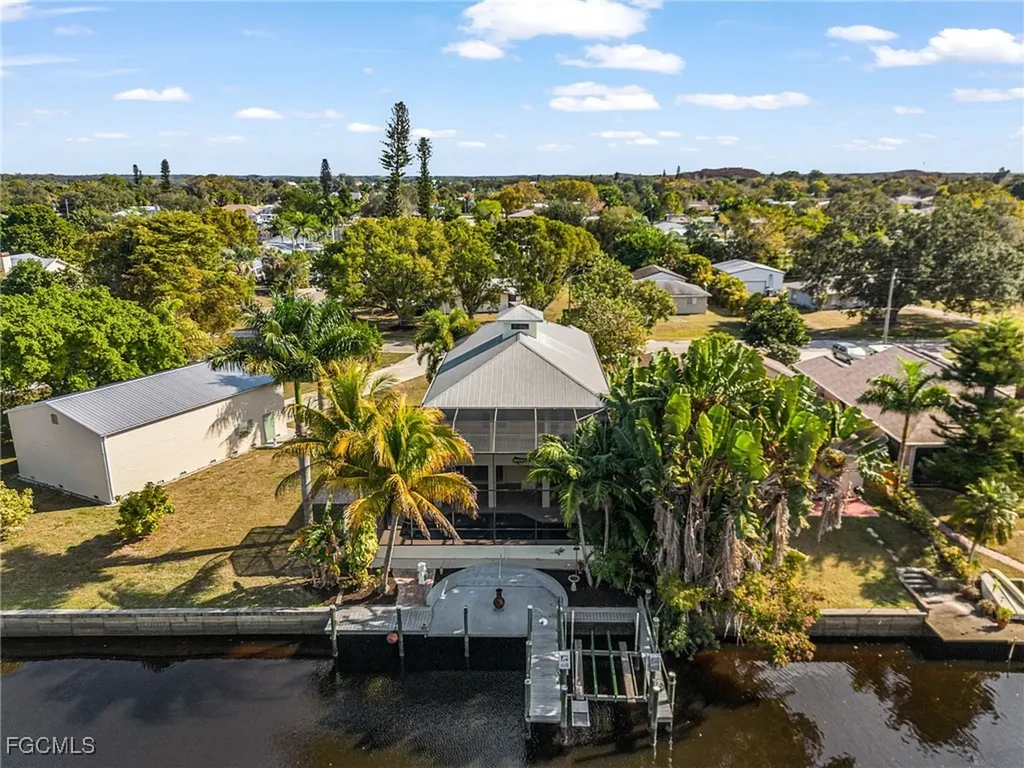 2123 Davis Boulevard Fort Myers FL 33905