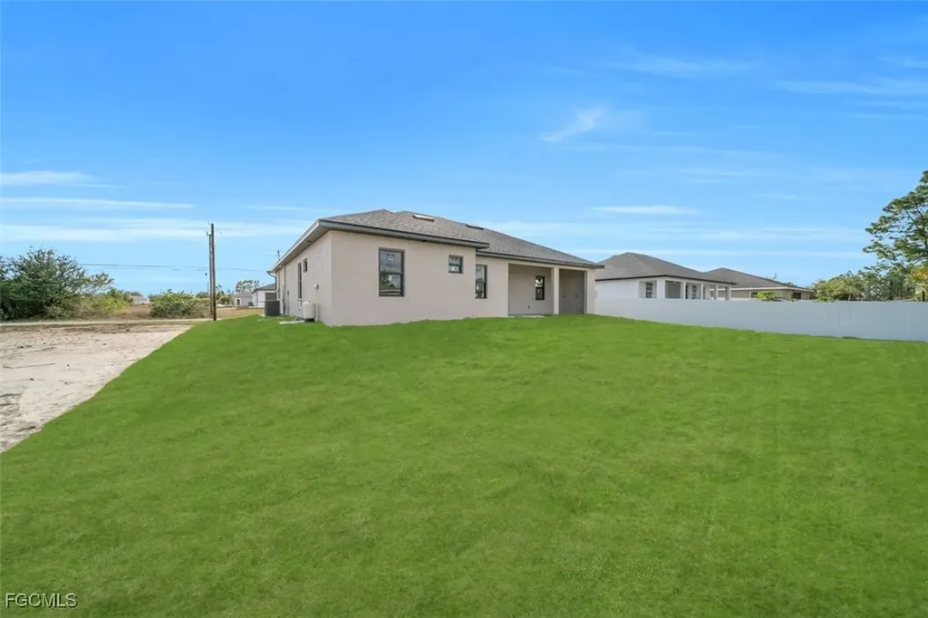 3402 15th Street SW Lehigh Acres FL 33976