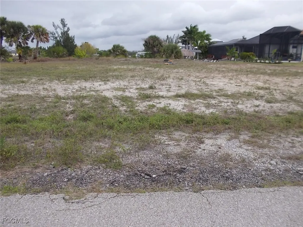723 Gleason Parkway Cape Coral FL 33914