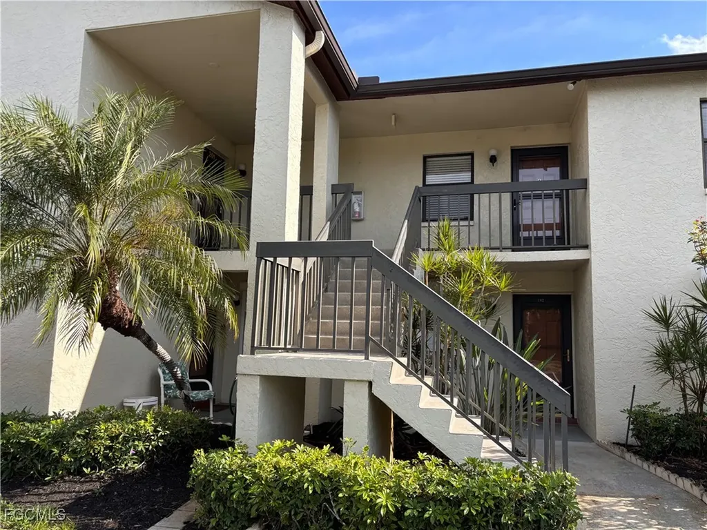 9315 Central Park Drive Fort Myers FL 33919