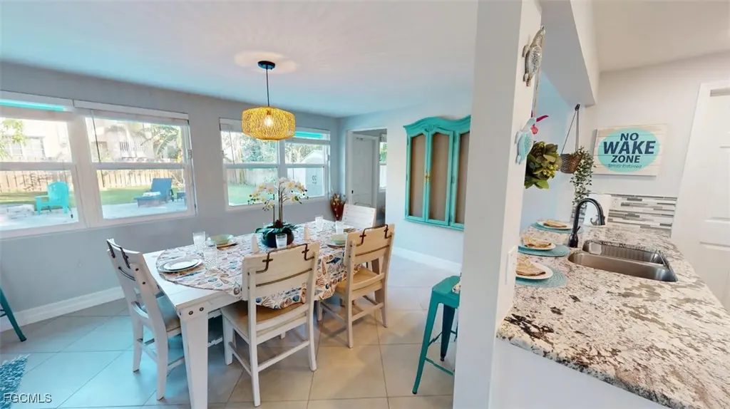 560 E Valley Drive Bonita Springs FL 34134