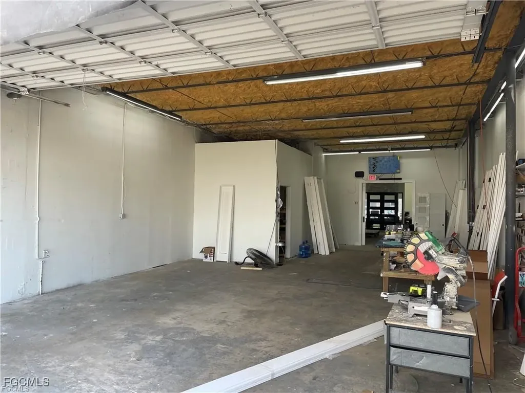 876 Cape Coral Parkway E Cape Coral FL 33904