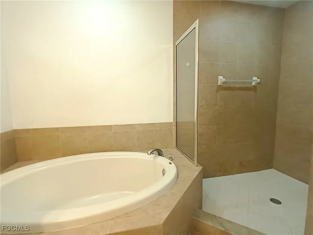 1316 NE 20th Avenue Cape Coral FL 33909