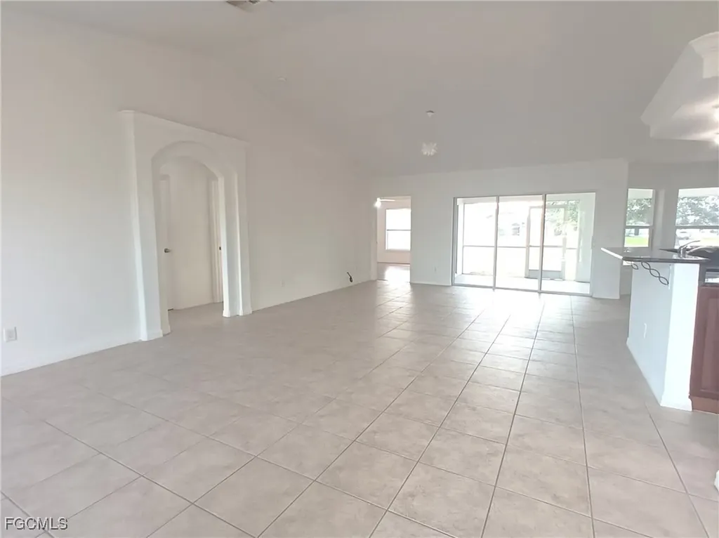 1316 NE 20th Avenue Cape Coral FL 33909